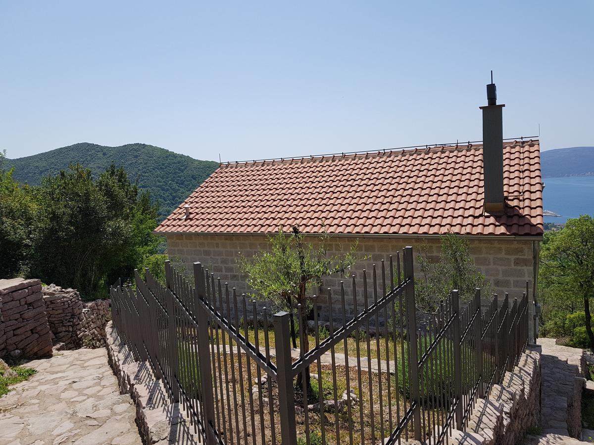 Casa Di Lukovic II Villa Tivat Exteriör bild