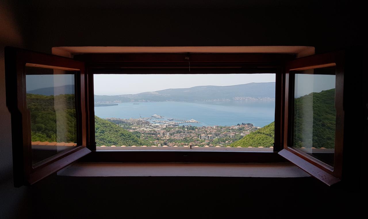 Casa Di Lukovic II Villa Tivat Exteriör bild