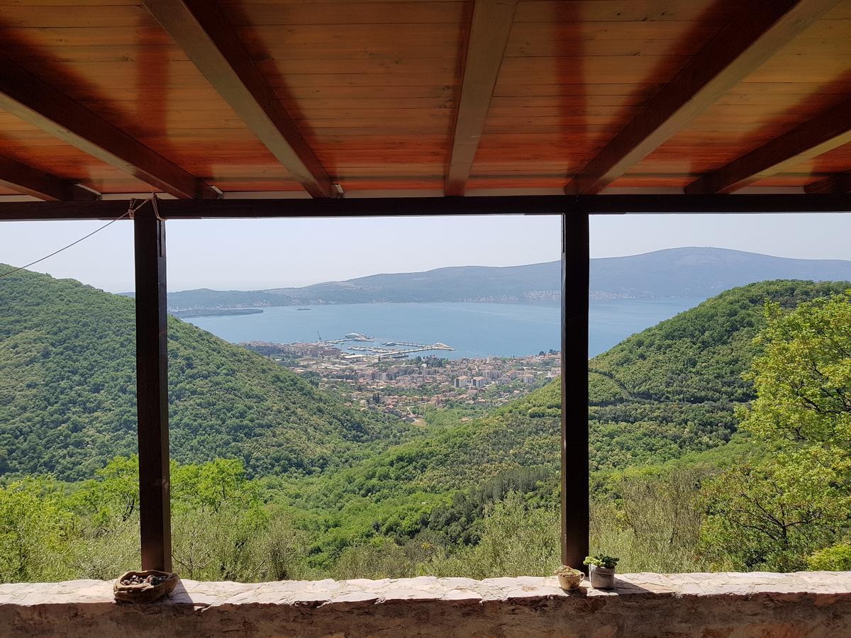 Casa Di Lukovic II Villa Tivat Exteriör bild