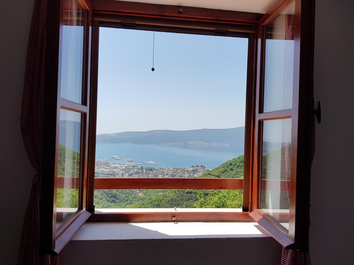 Casa Di Lukovic II Villa Tivat Exteriör bild