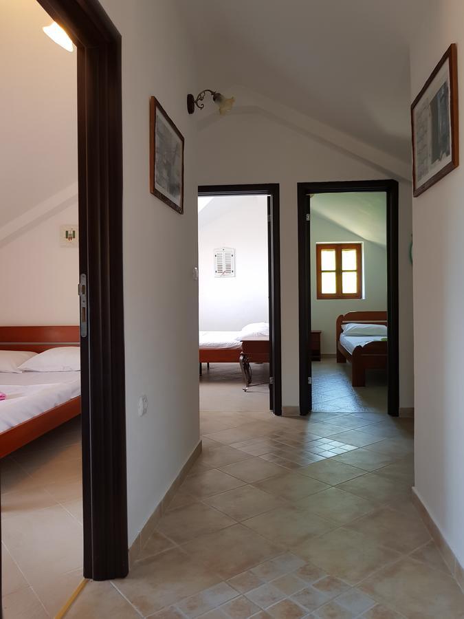Casa Di Lukovic II Villa Tivat Exteriör bild